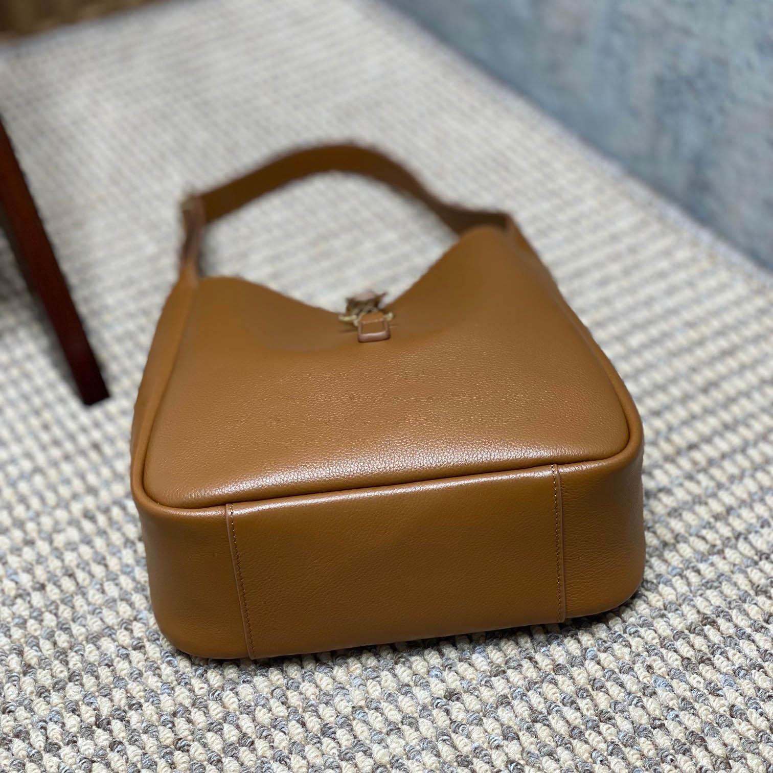 Saint Laurent LE 5 À 7 Supple Small In Grained Leather - FashionPlug