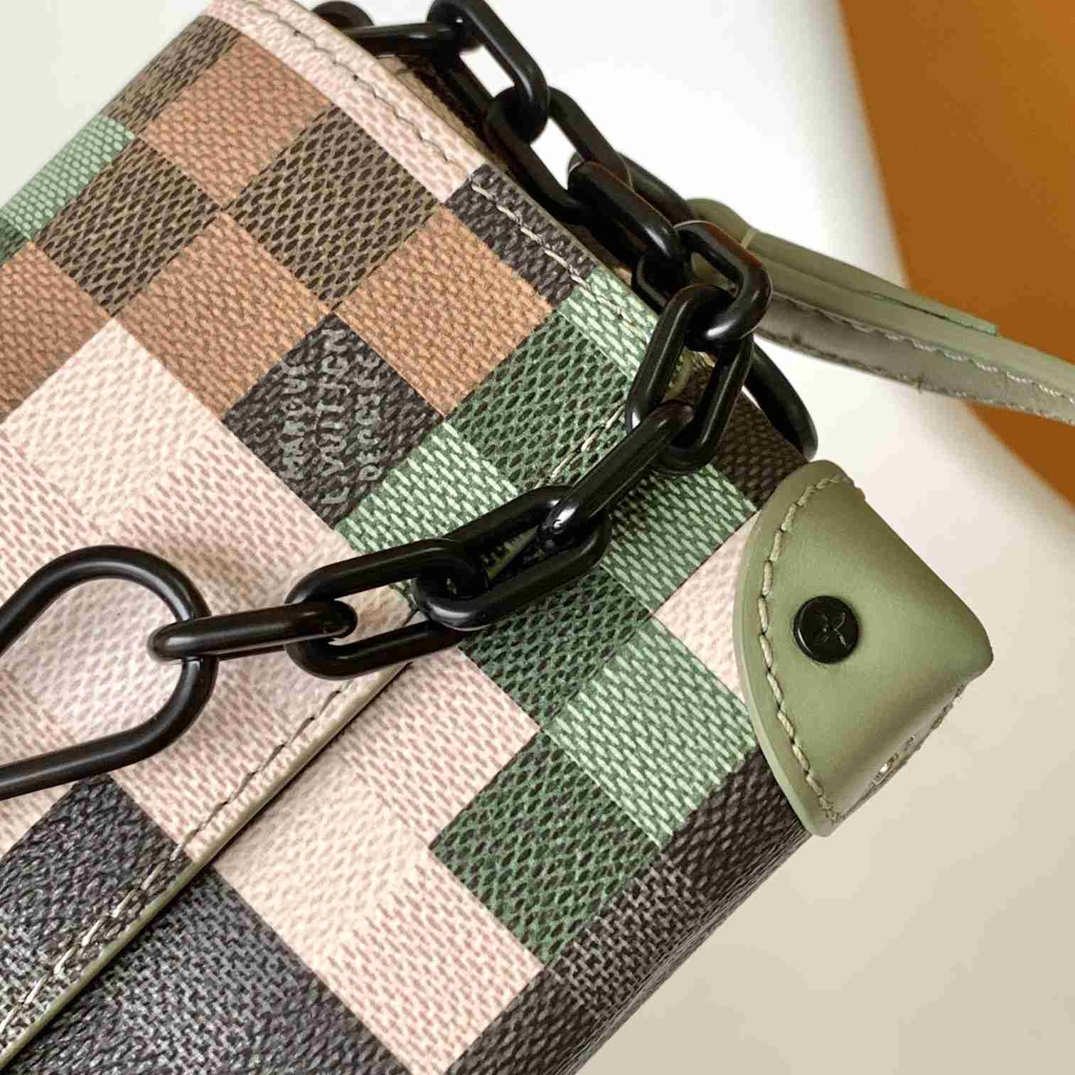 Louis Vuitton Steamer Wearable Wallet   M83172 - FashionPlug