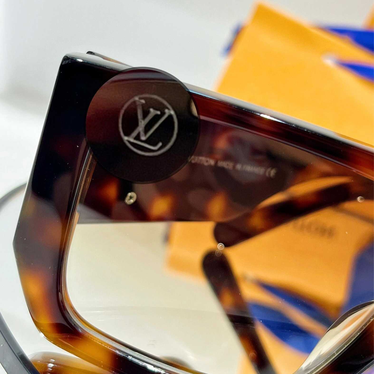 Louis Vuitton Sunglasses   Z2615W - FashionPlug