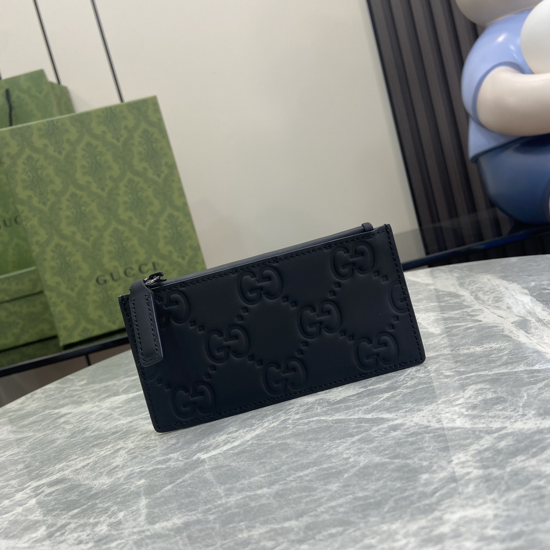 Gucci GG Rubber-effect Zip Card Case - FashionPlug