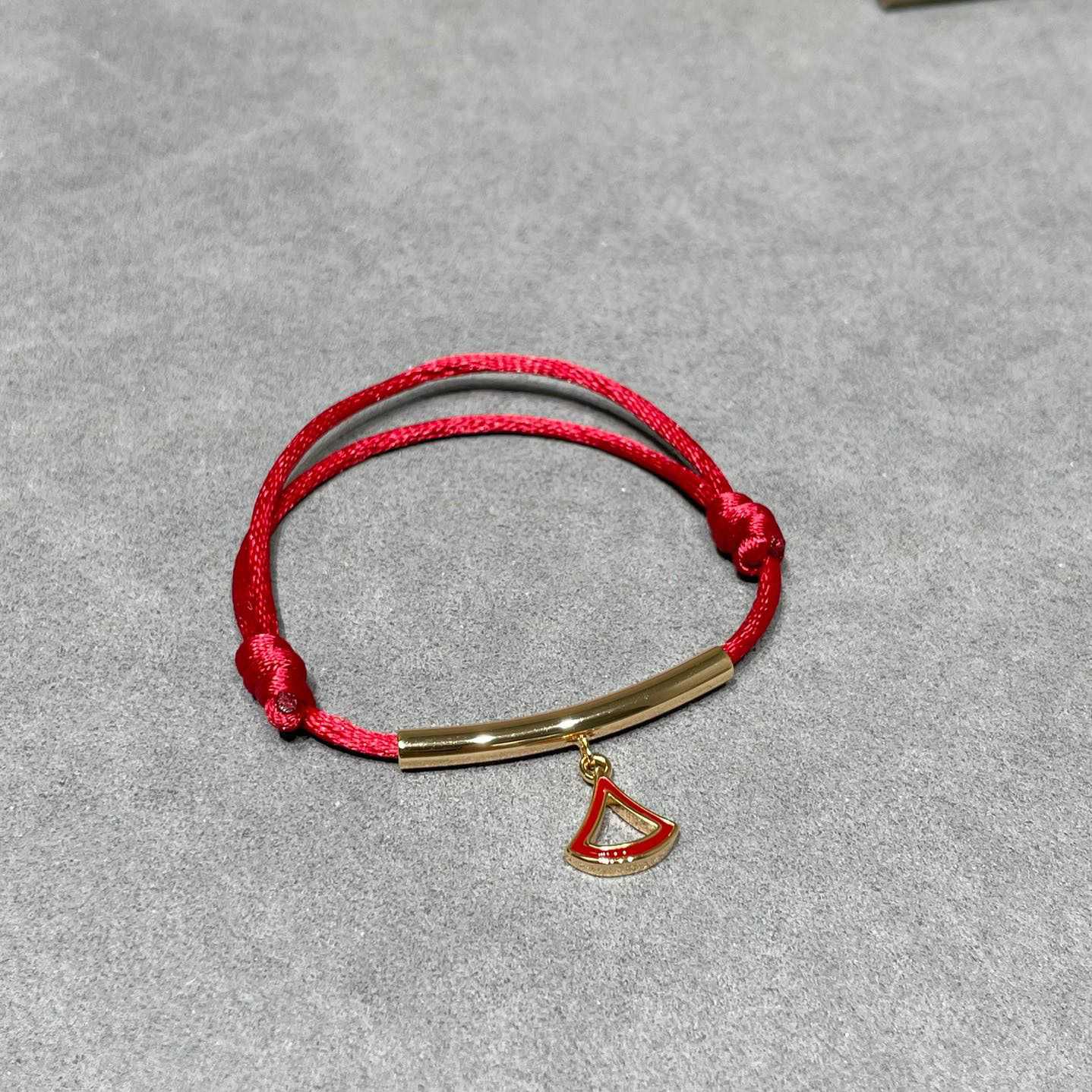Bvlgari Divas’ Dream Bracelet - FashionPlug