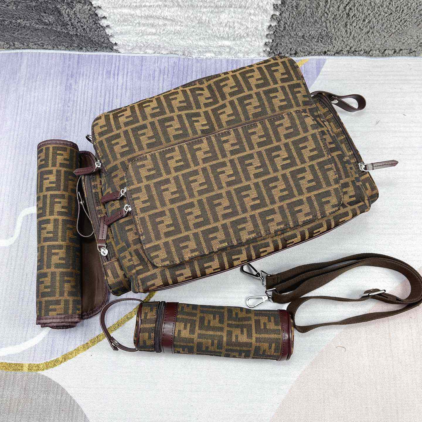Fendi Mothers Bags  42*32*15cm - FashionPlug