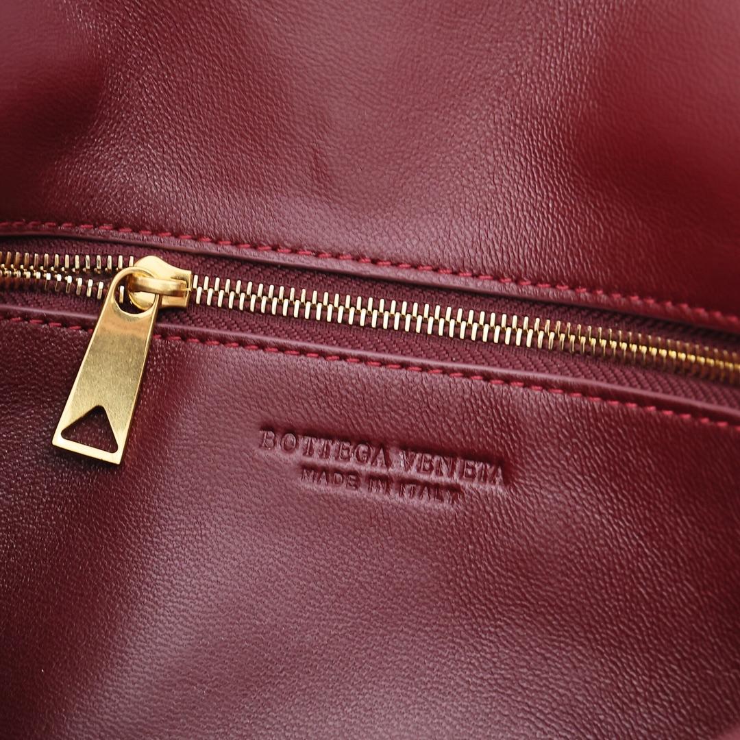 Bottega Veneta Mini Andiamo Cross-Body Bag - FashionPlug