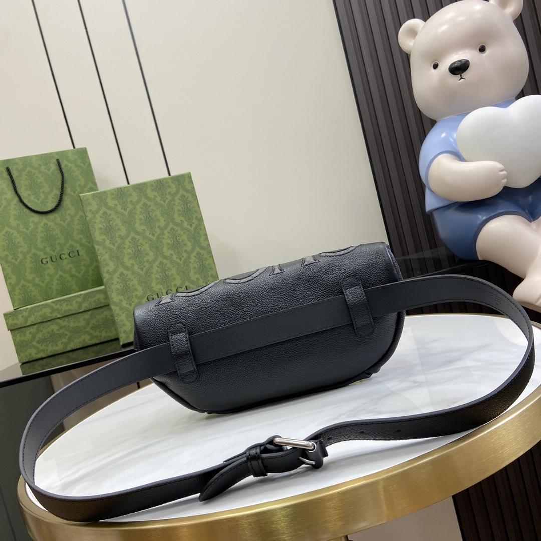 Gucci Belt Bag With Gucci Logo - FashionPlug