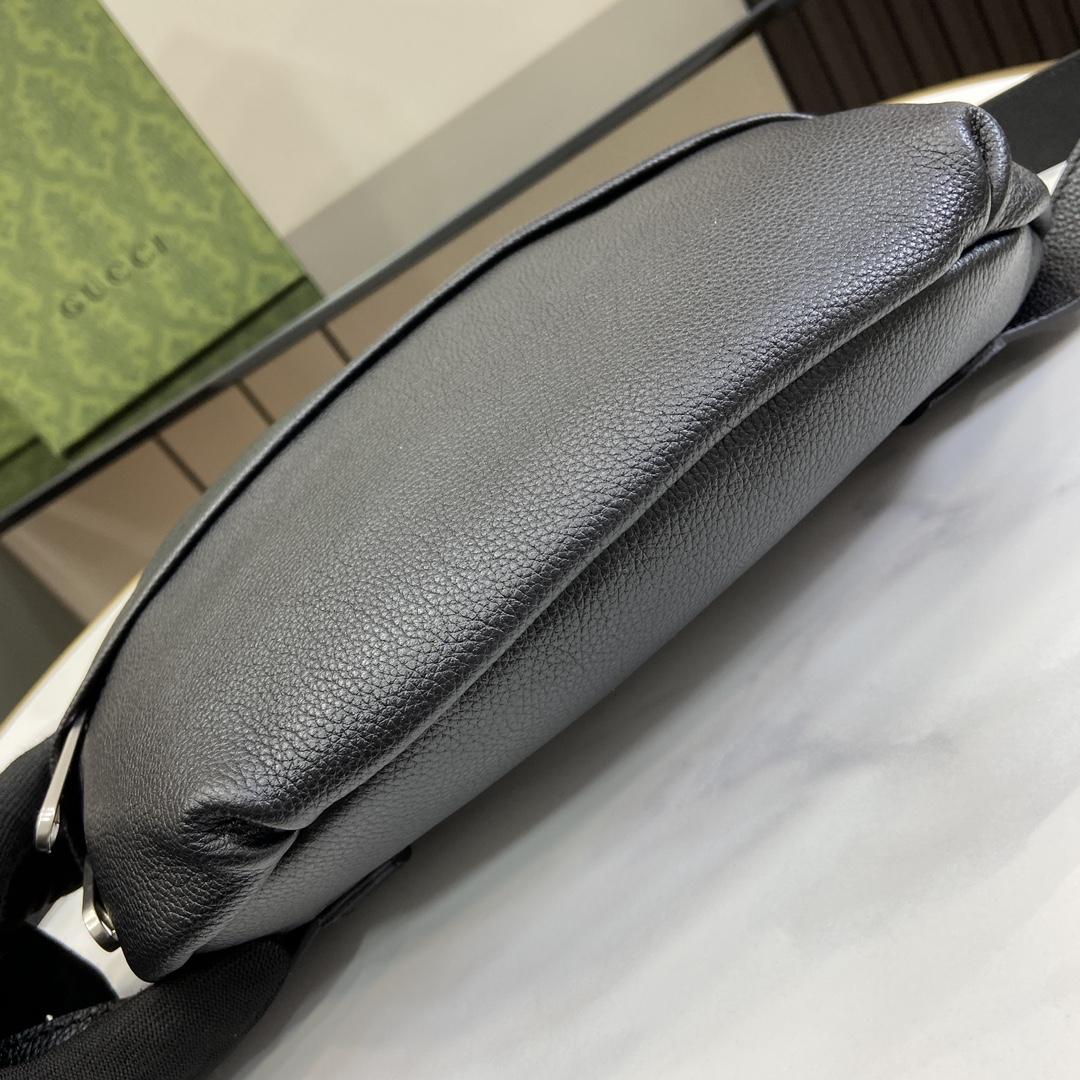 Gucci Belt Bag With Gucci Logo - FashionPlug