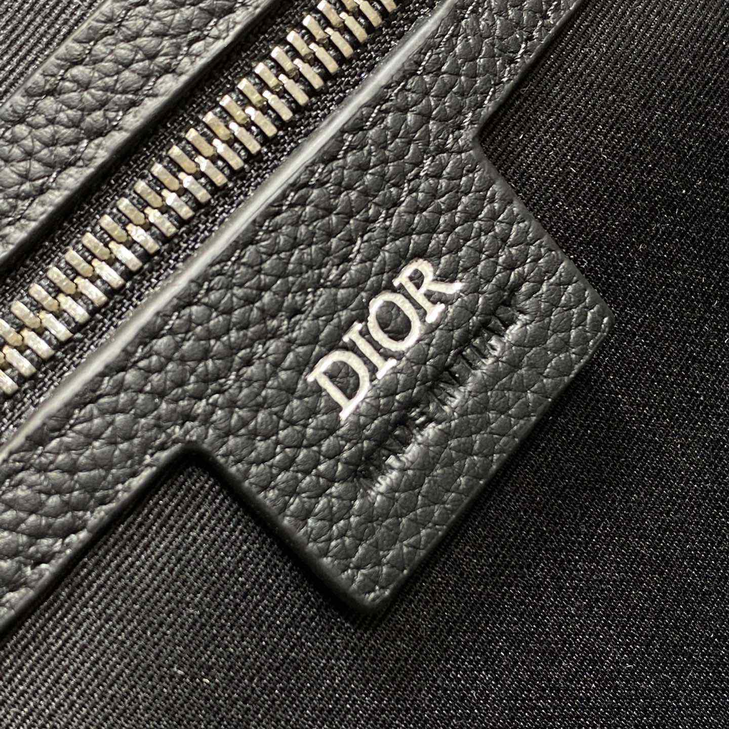 Dior Weekender 40 Bag - FashionPlug