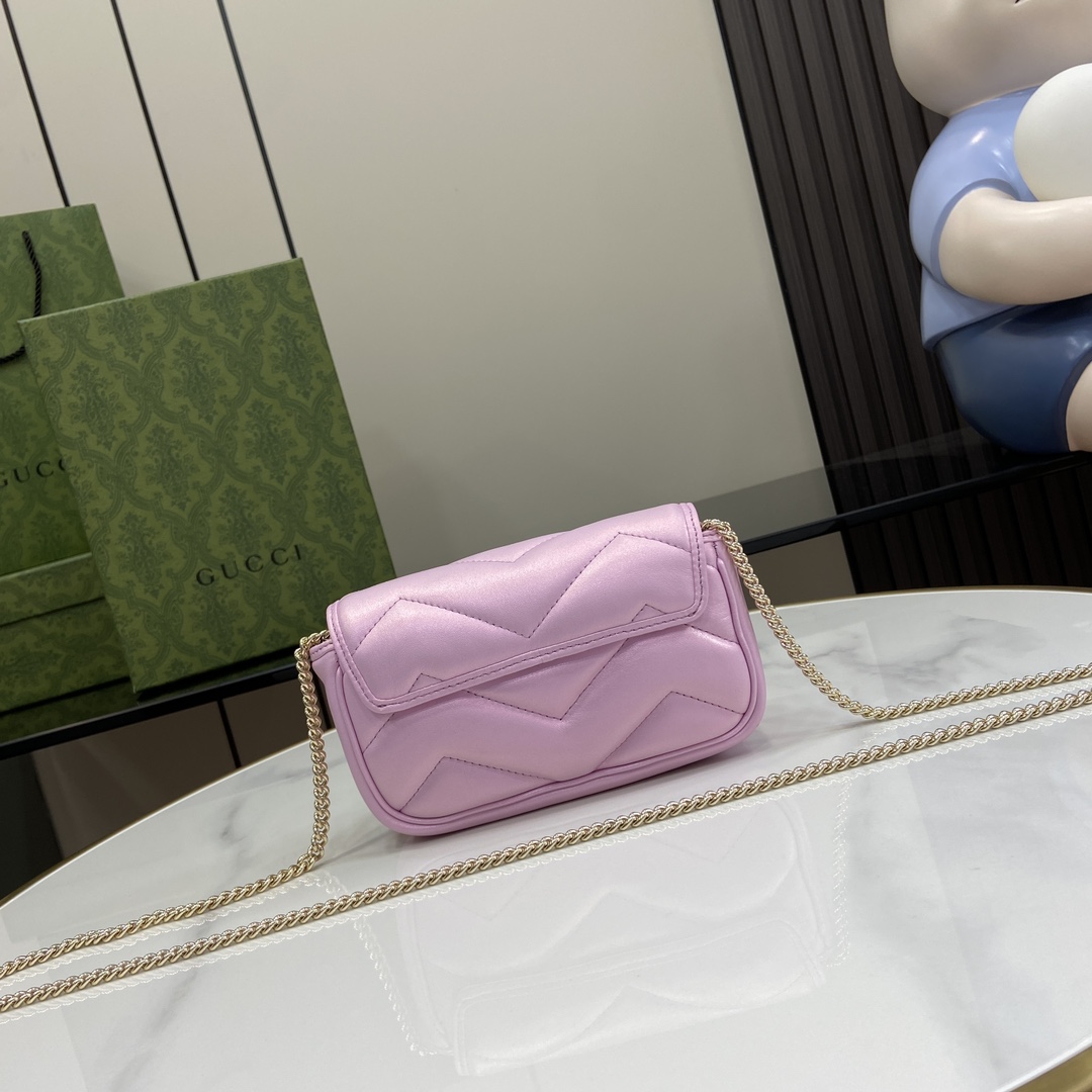 Gucci GG Marmont Super Mini Bag - FashionPlug