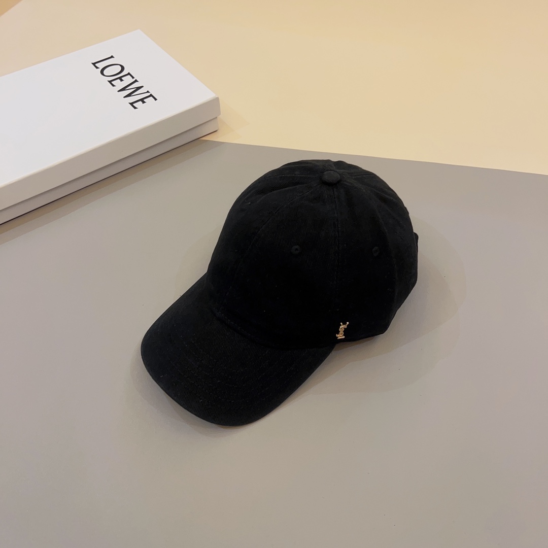 Saint Laurent Cap - FashionPlug