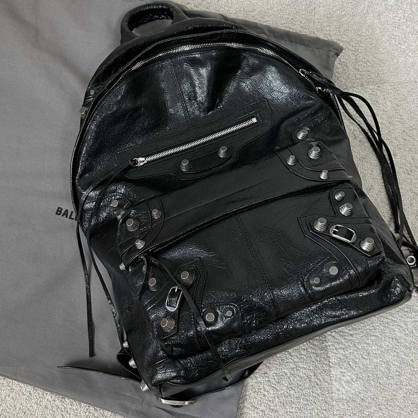 Balenciaga Men's Le Cagole Men Backpack In Black - FashionPlug