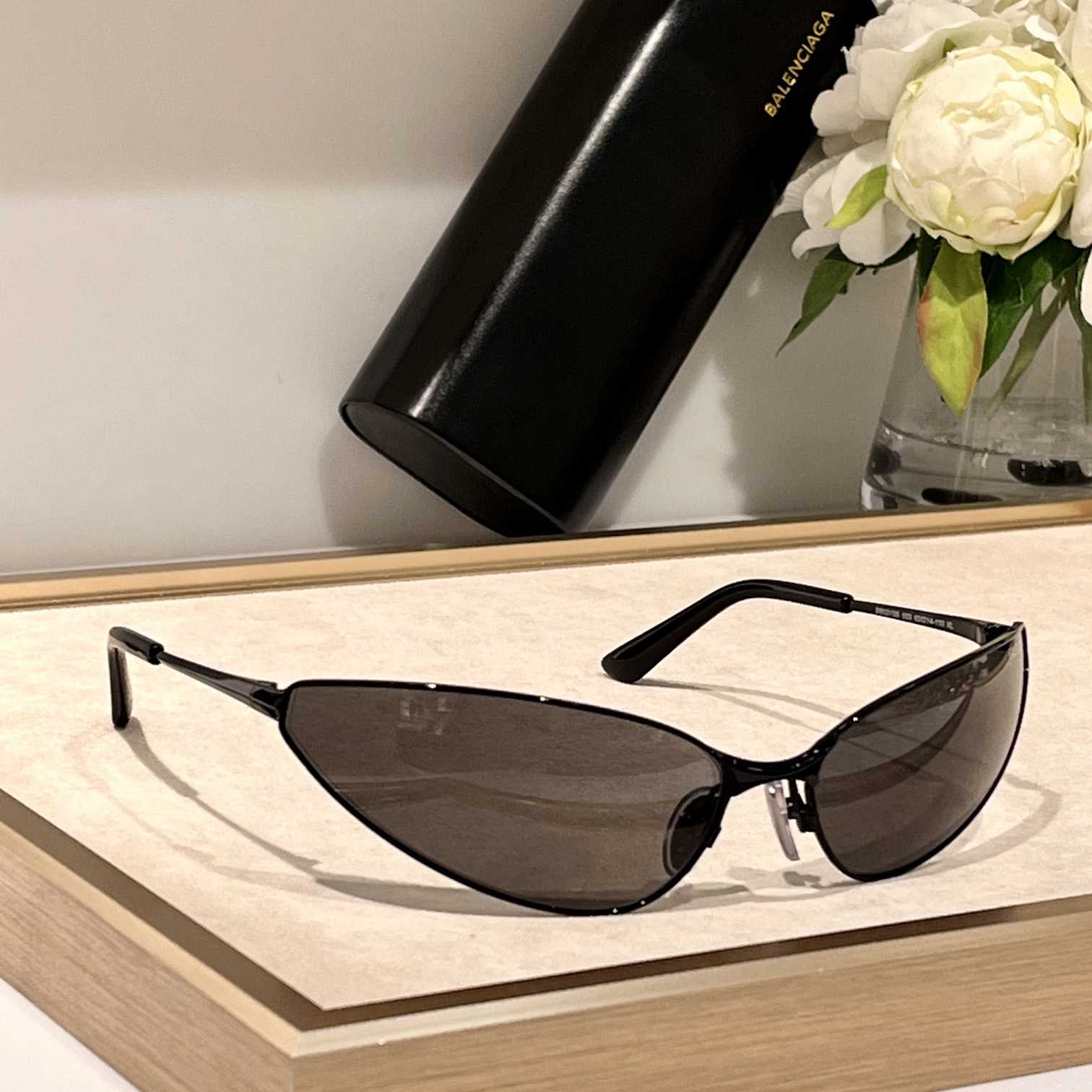 Balenciaga Razor Cat Sunglasses In Black - FashionPlug