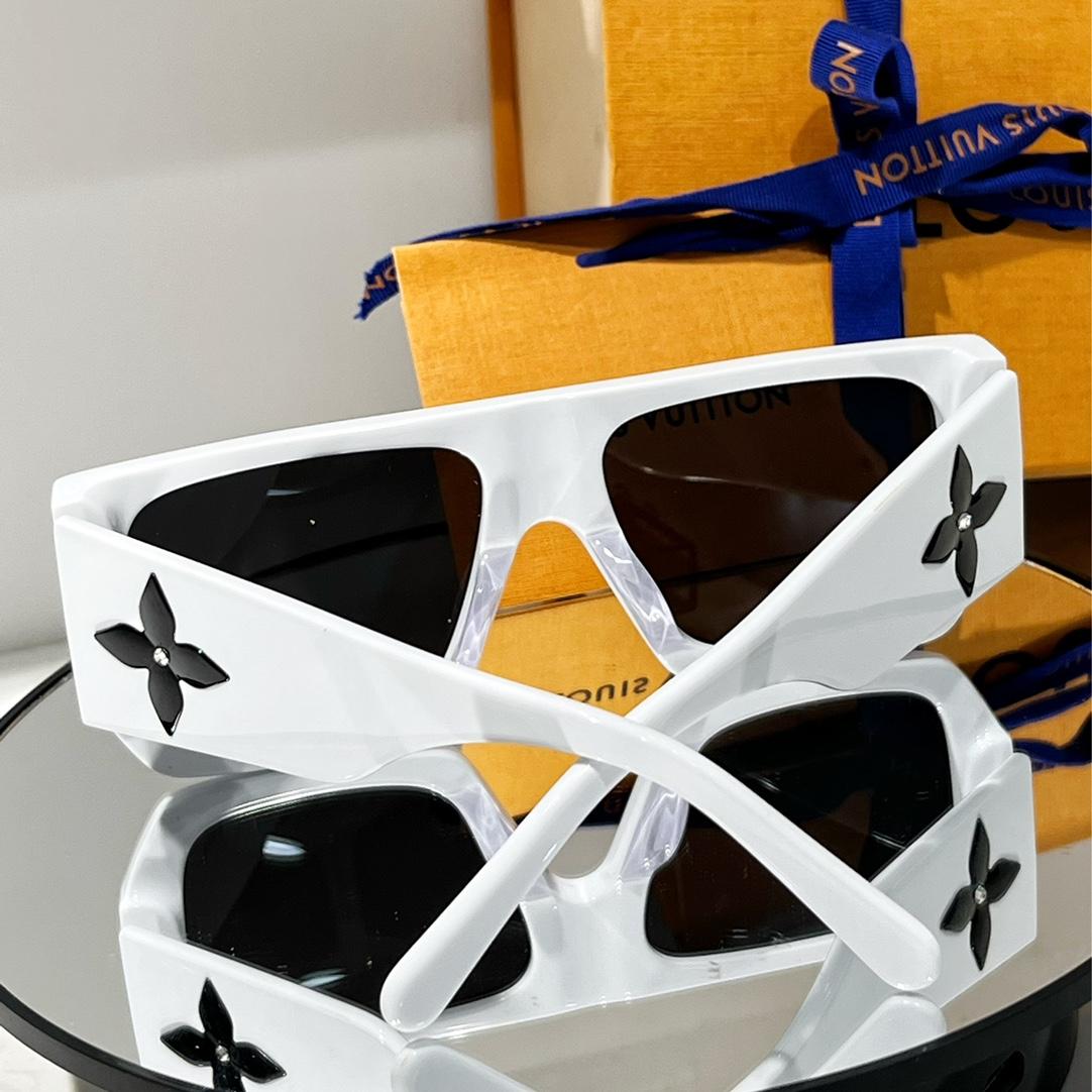Louis Vuitton Sunglasses   Z2615W - FashionPlug
