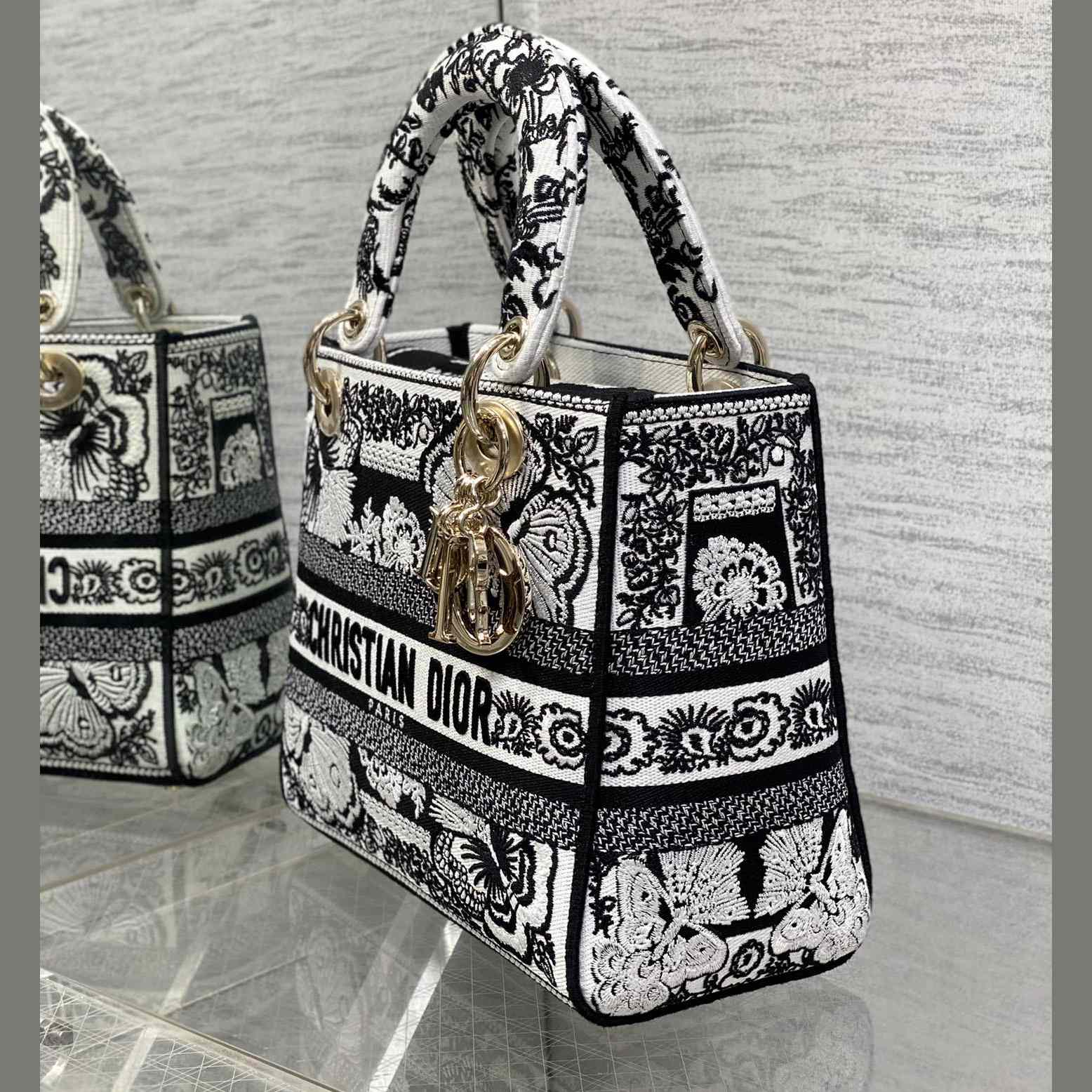 Dior Medium Lady D-Lite Bag - FashionPlug