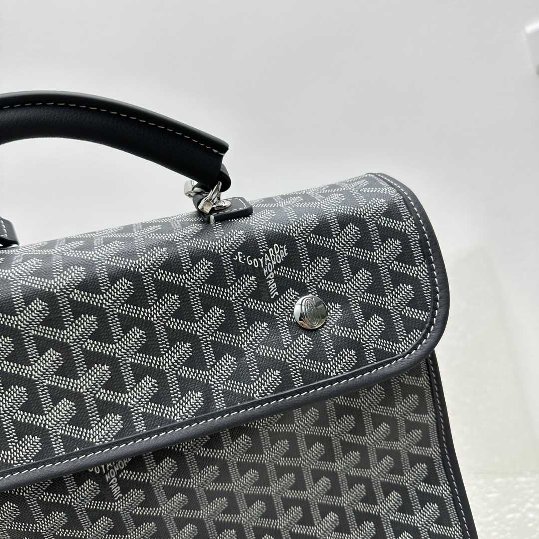Goyard Saint Léger Backpack - FashionPlug