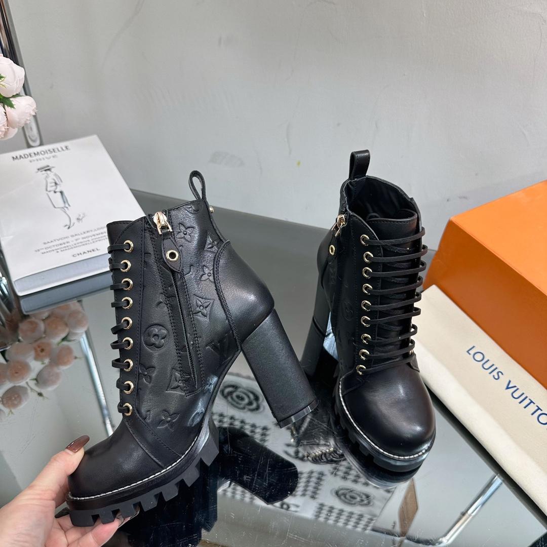 Louis Vuitton Star Trail Ankle Boot   1ACHOH - FashionPlug