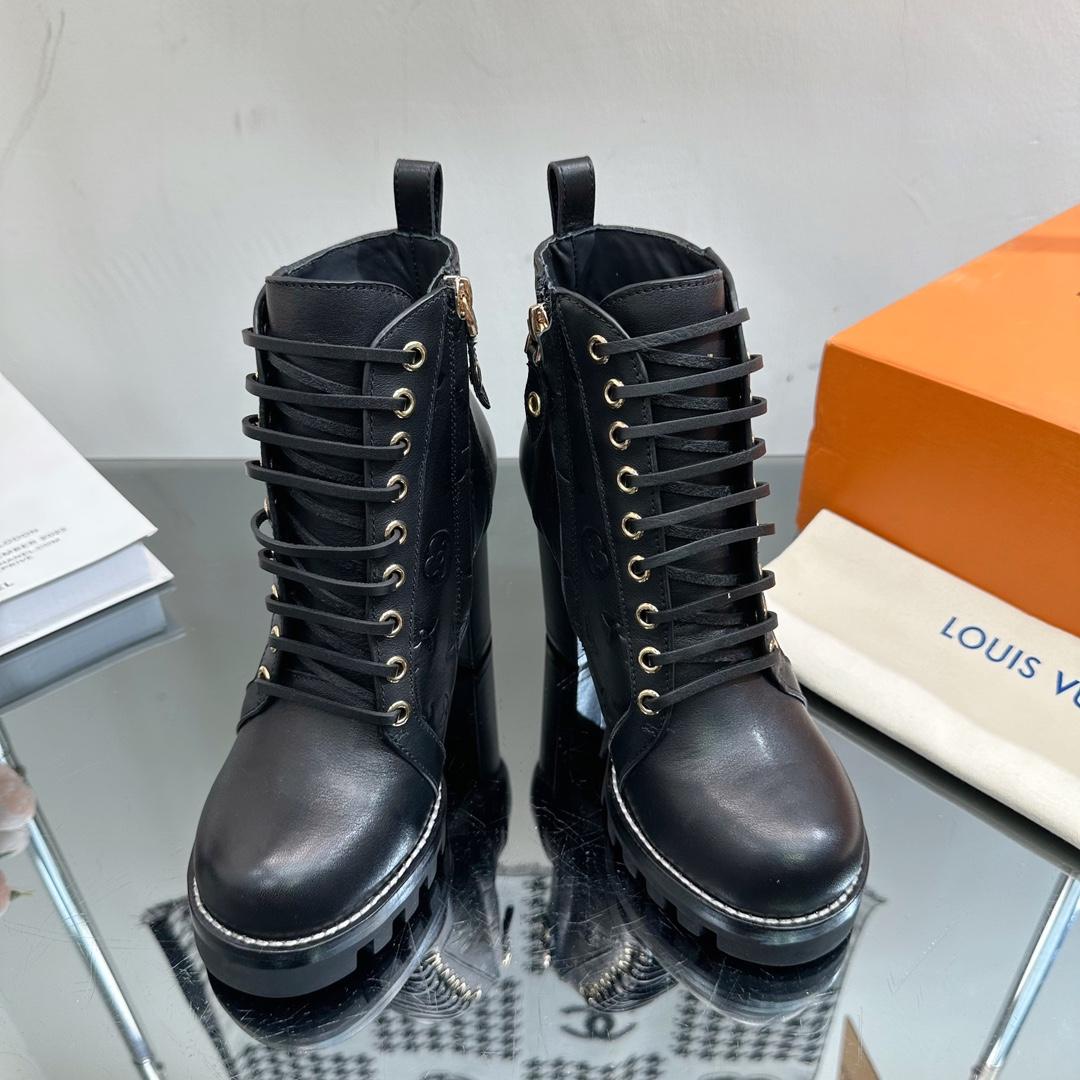 Louis Vuitton Star Trail Ankle Boot   1ACHOH - FashionPlug