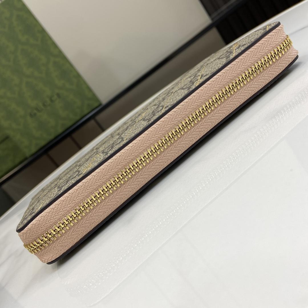 Gucci Zip Around Wallet With Horsebit Print  - FashionPlug