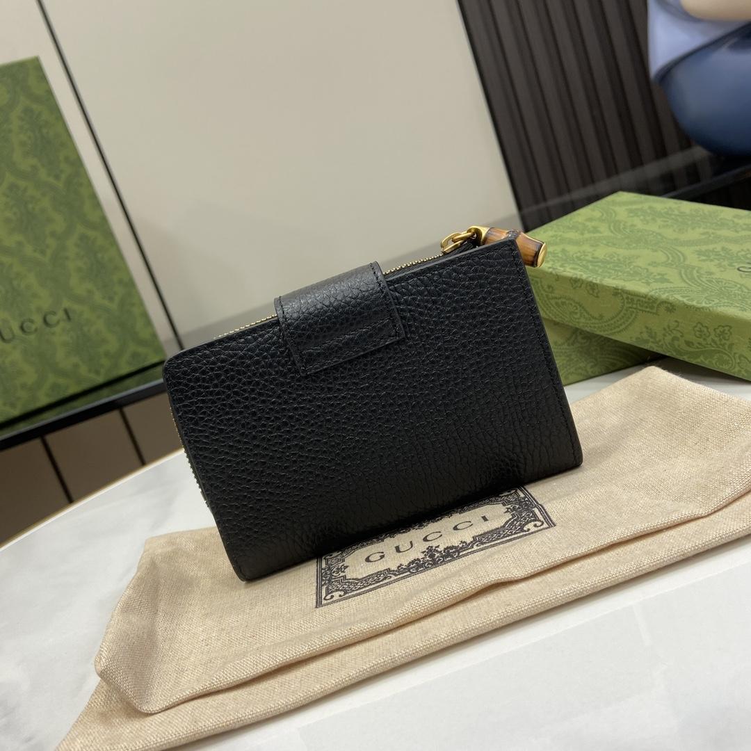 Gucci Medium double G Wallet With Bamboo - FashionPlug