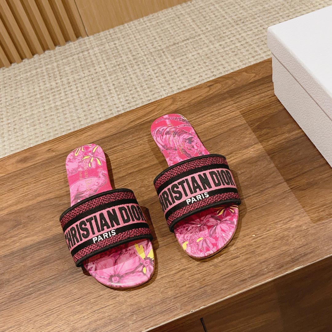 Dior Dway Slide - FashionPlug