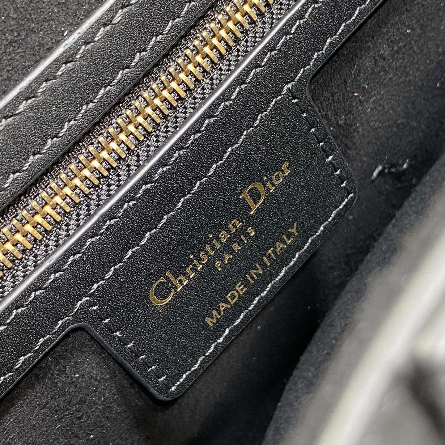 Dior Saddle Bag With Strap  (24×6×18cm) - FashionPlug