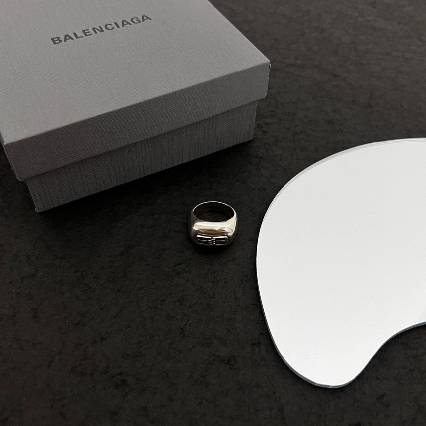 Balenciaga Icon Signet Ring  - FashionPlug