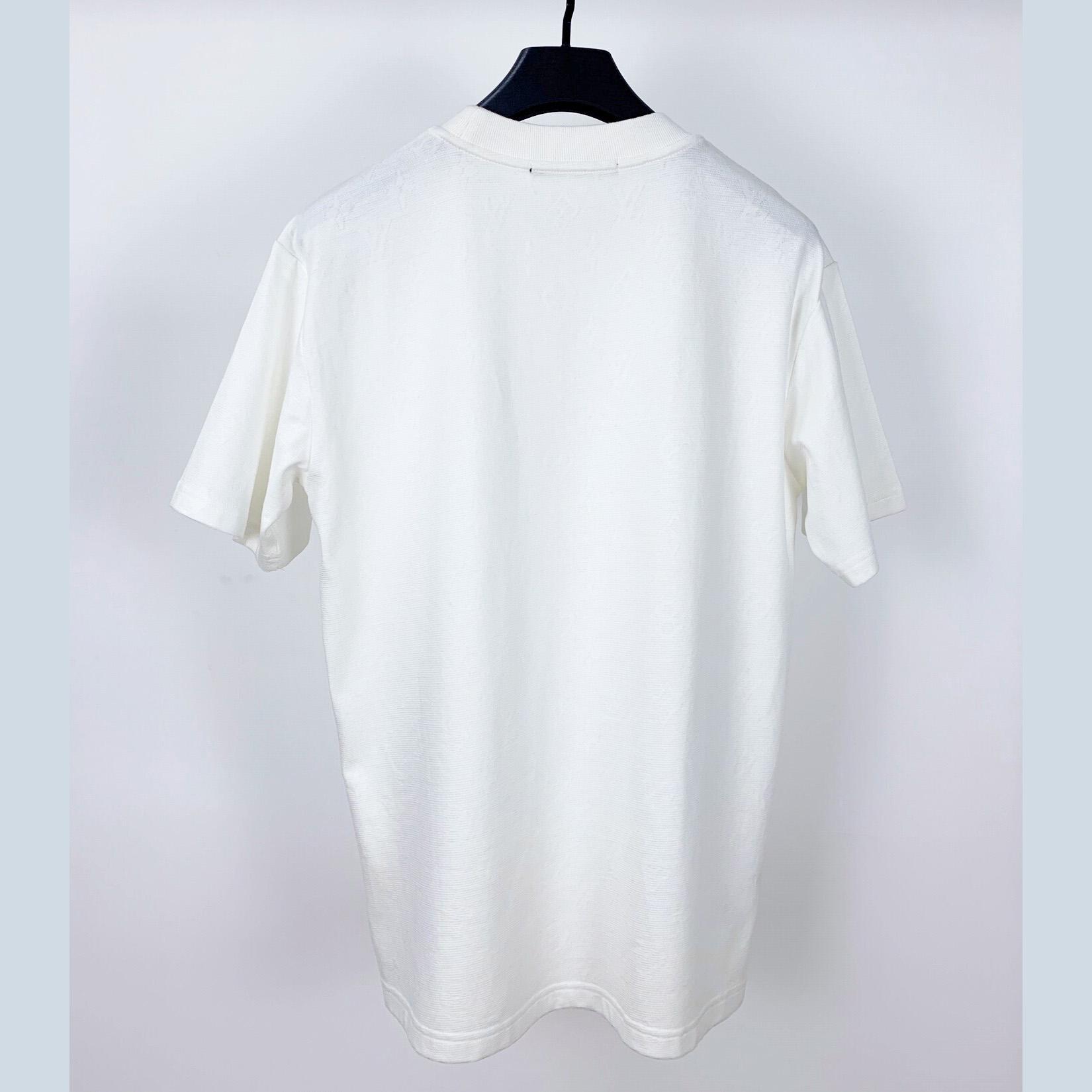 Louis Vuitton Signature 3D Pocket Monogram T-Shirt   1A5VI6 - FashionPlug