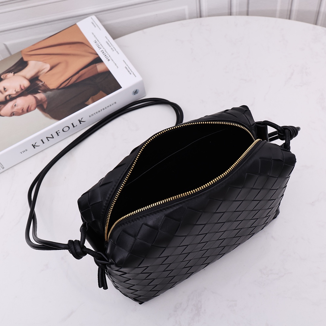 Bottega Veneta Small Loop Camera Bag - FashionPlug