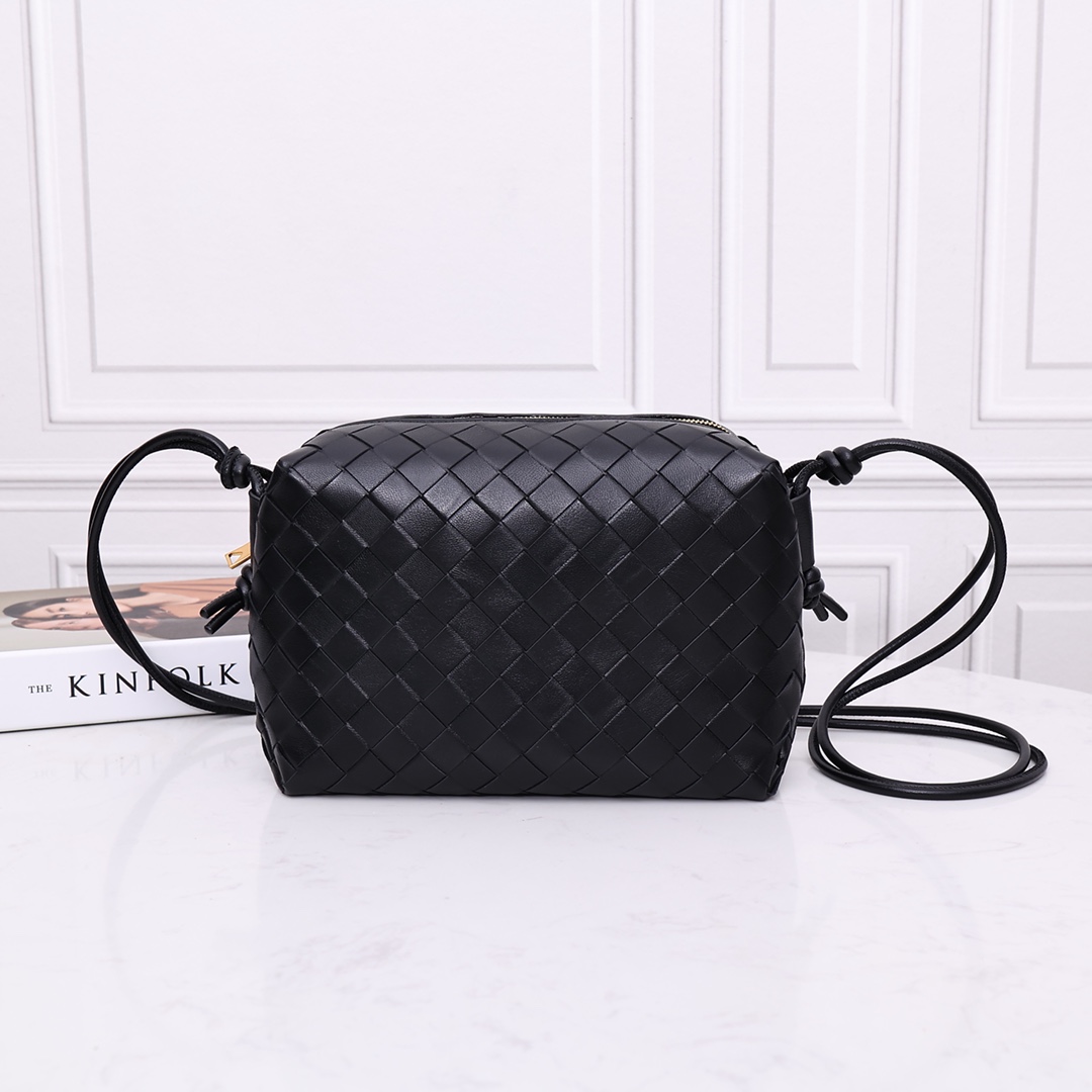 Bottega Veneta Small Loop Camera Bag - FashionPlug