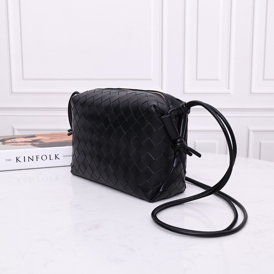 Bottega Veneta Small Loop Camera Bag - FashionPlug