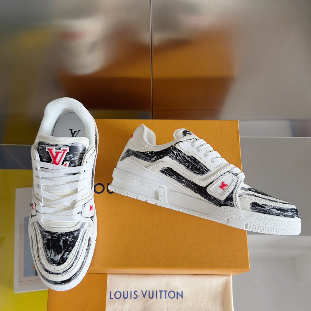 Louis Vuitton LV Trainer Sneaker    1ABLWJ - FashionPlug