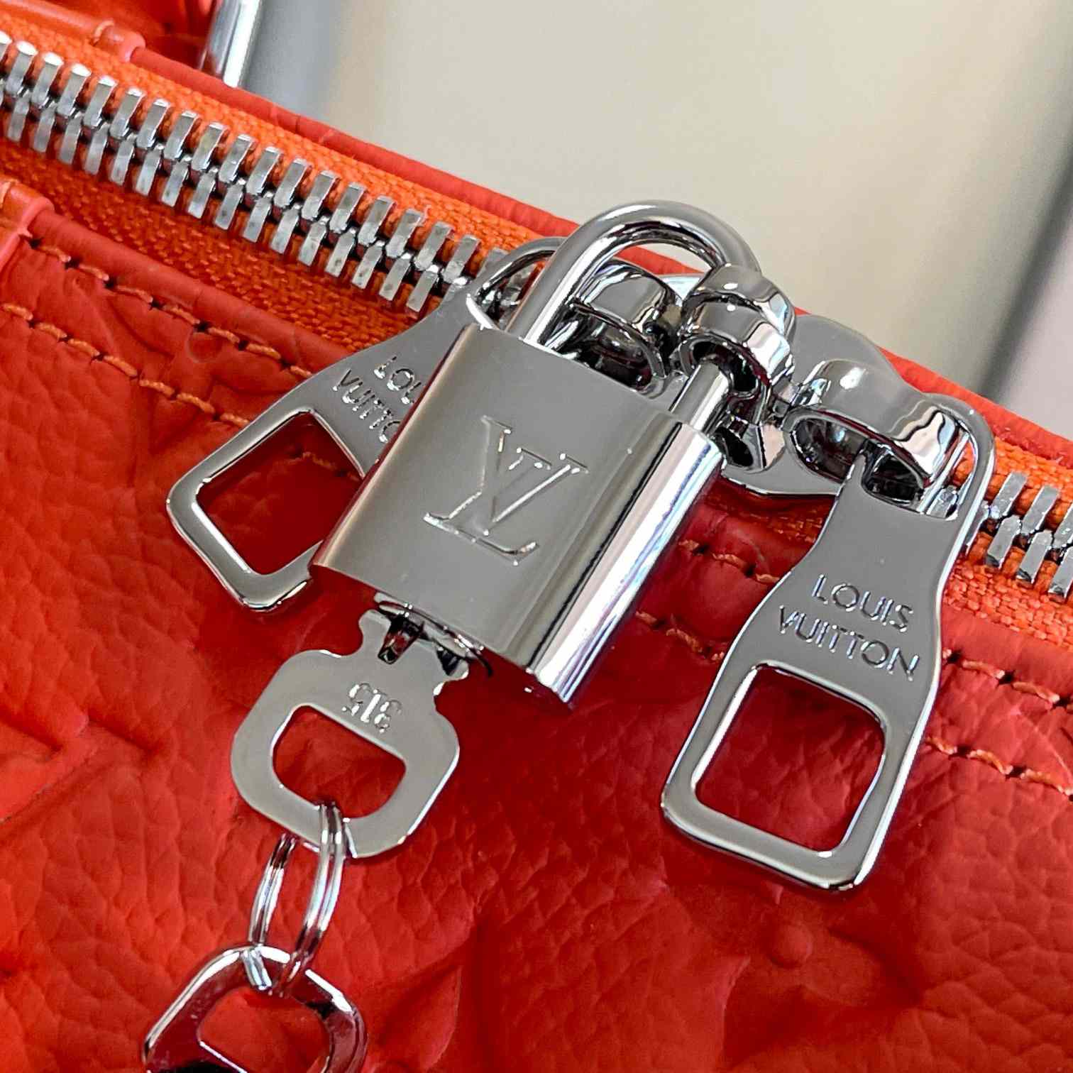 Louis Vuitton Keepall Bandoulière 50   M23749 - FashionPlug