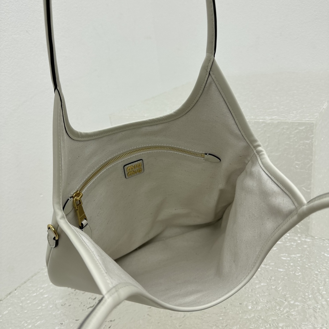 Miu Miu IVY Leather Bag - FashionPlug