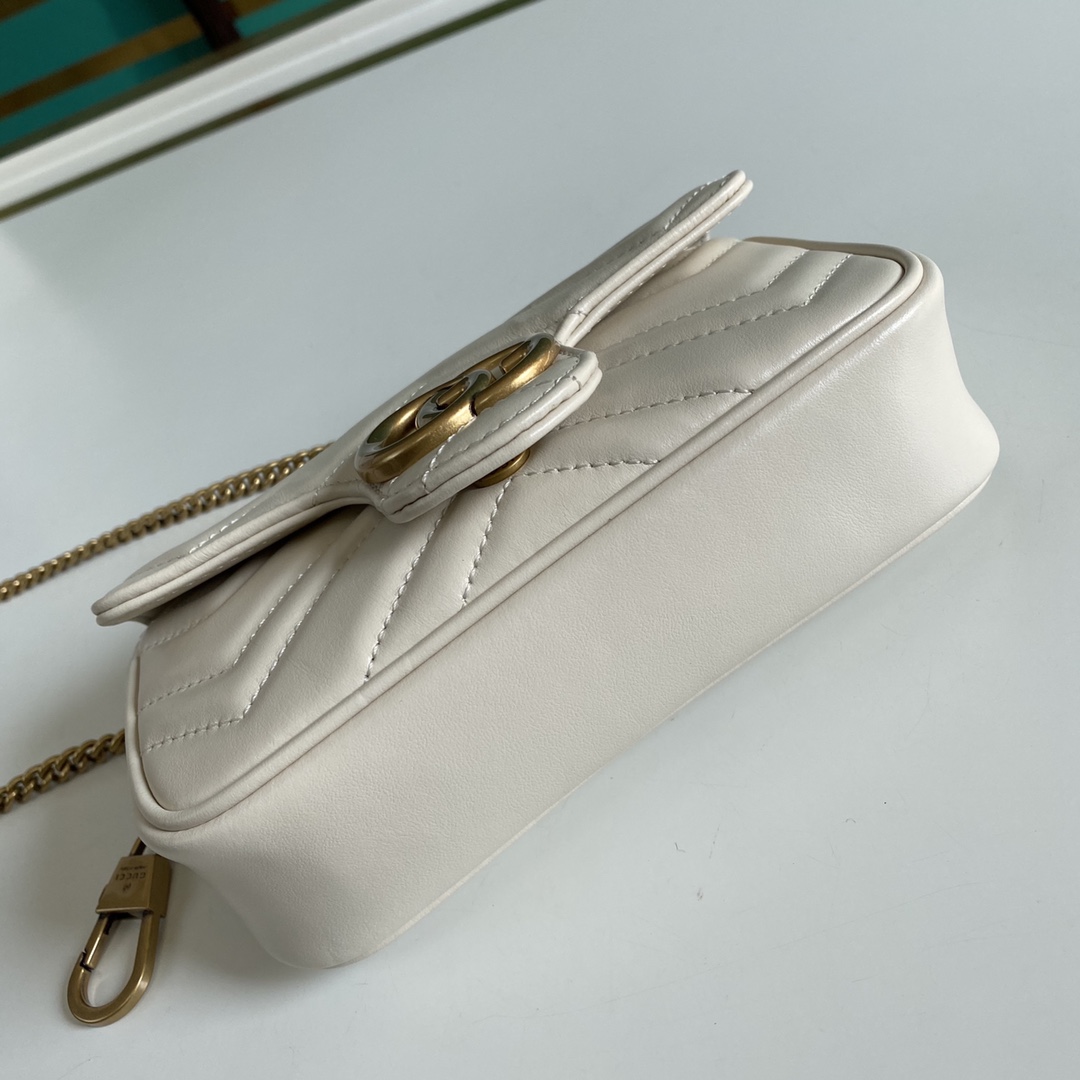 Gucci GG Marmont Super Mini Bag - FashionPlug