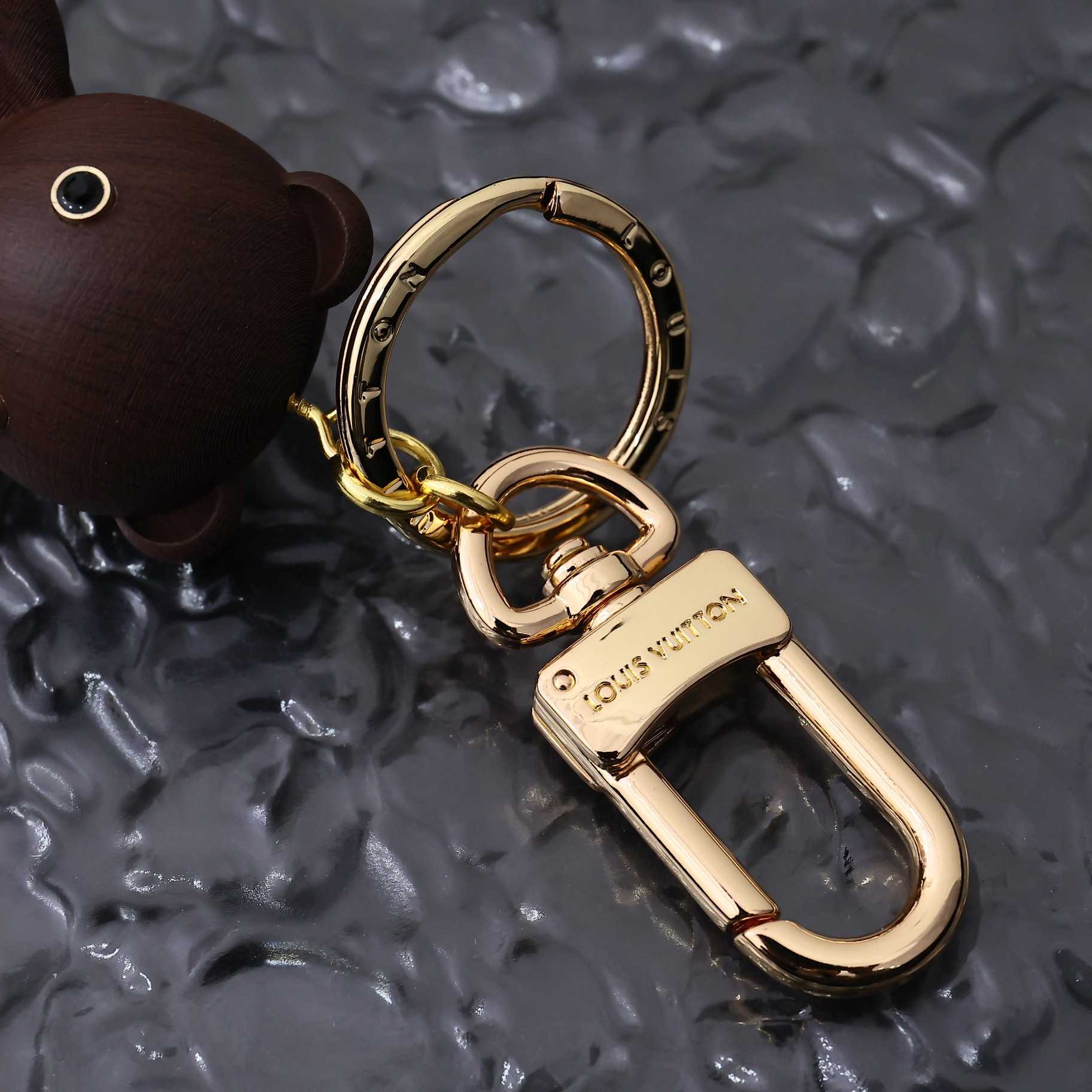 Louis Vuitton LV Teddy Bear Keyring And Bag Charm   M01360 - FashionPlug