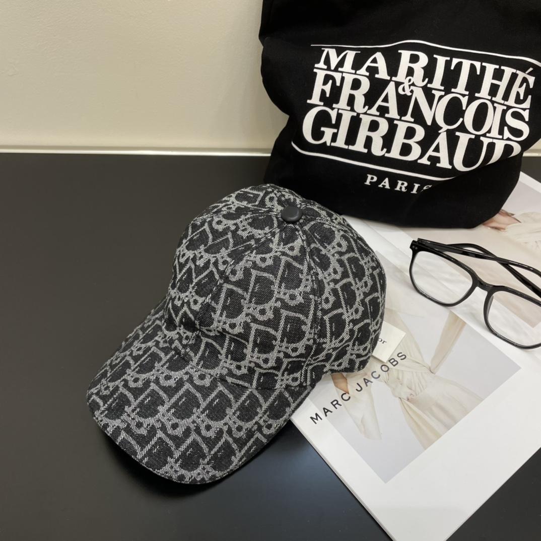 Dior Oblique Baseball Cap - FashionPlug