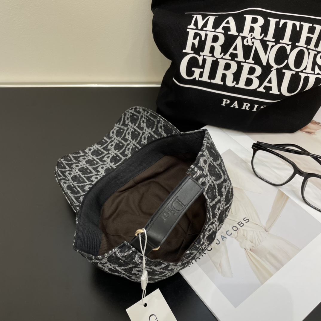 Dior Oblique Baseball Cap - FashionPlug