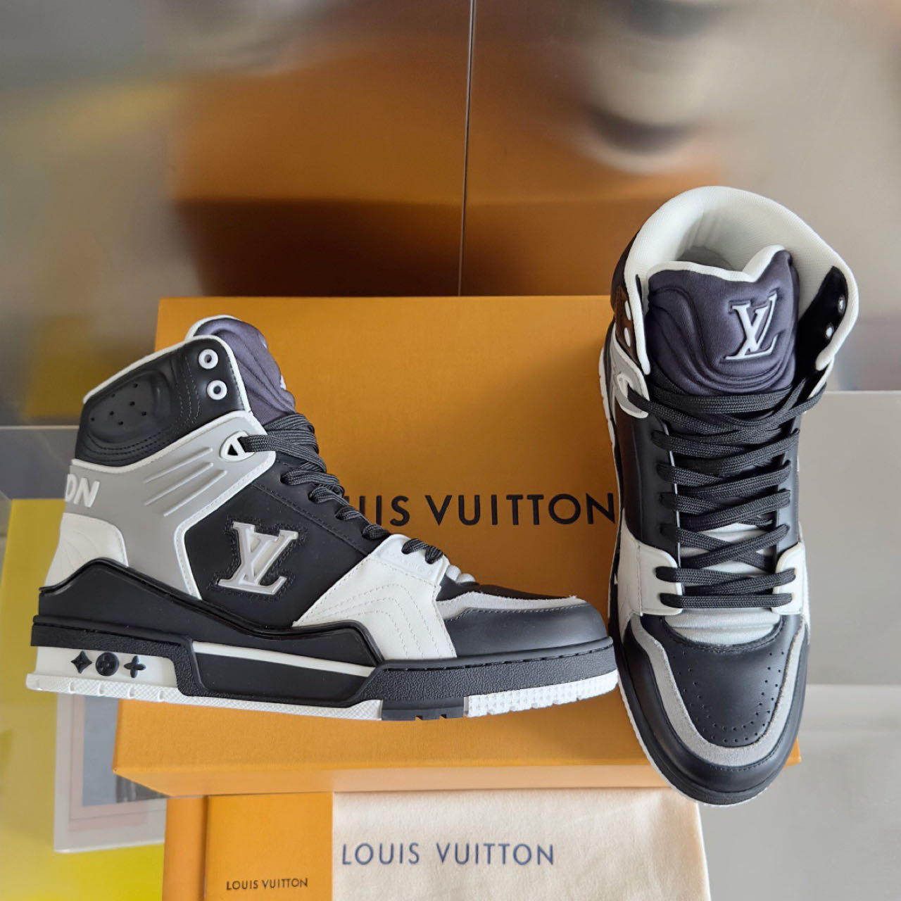 Louis Vuitton LV Trainer Sneaker            - FashionPlug