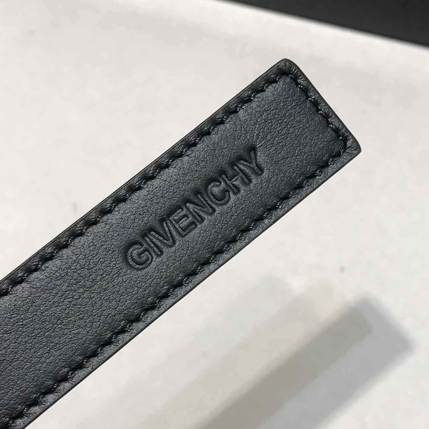Givenchy Voyou Belt In Leather - FashionPlug