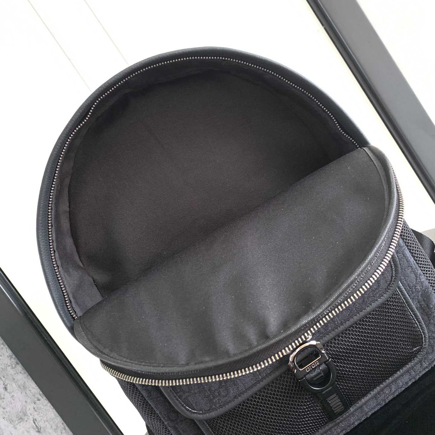 Dior 8 Backpack - FashionPlug