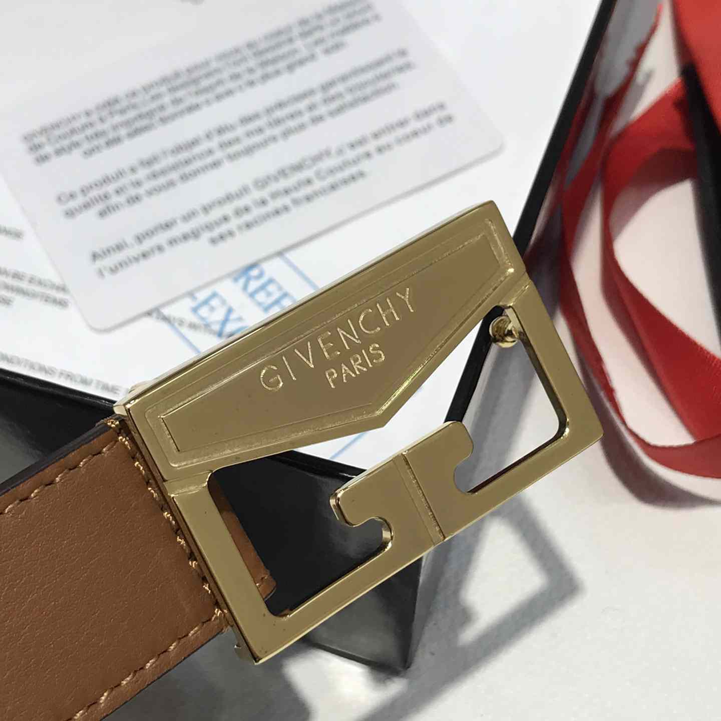 Givenchy  Leather Belt      30mm - FashionPlug