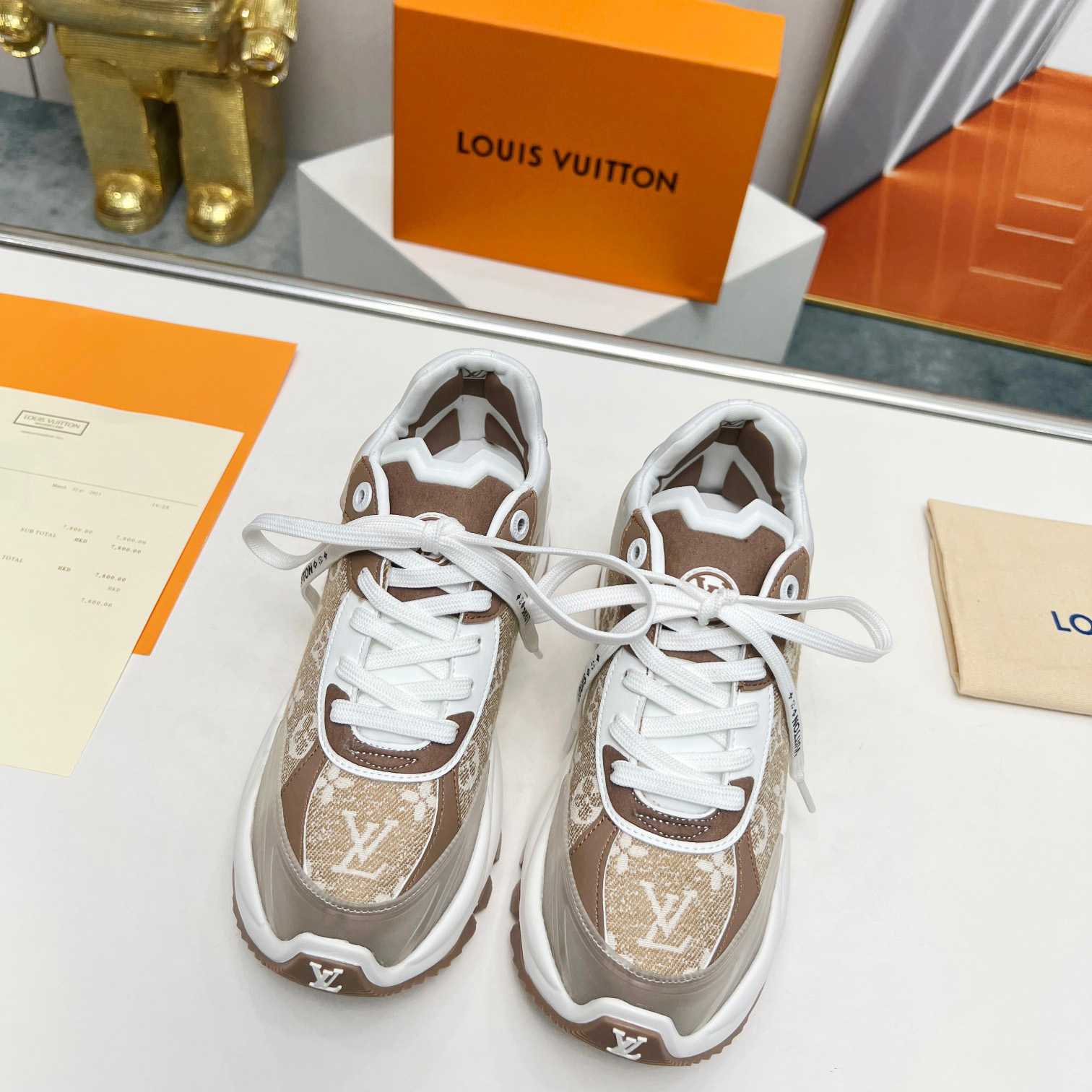 Louis Vuitton Monogram Sneaker            - FashionPlug