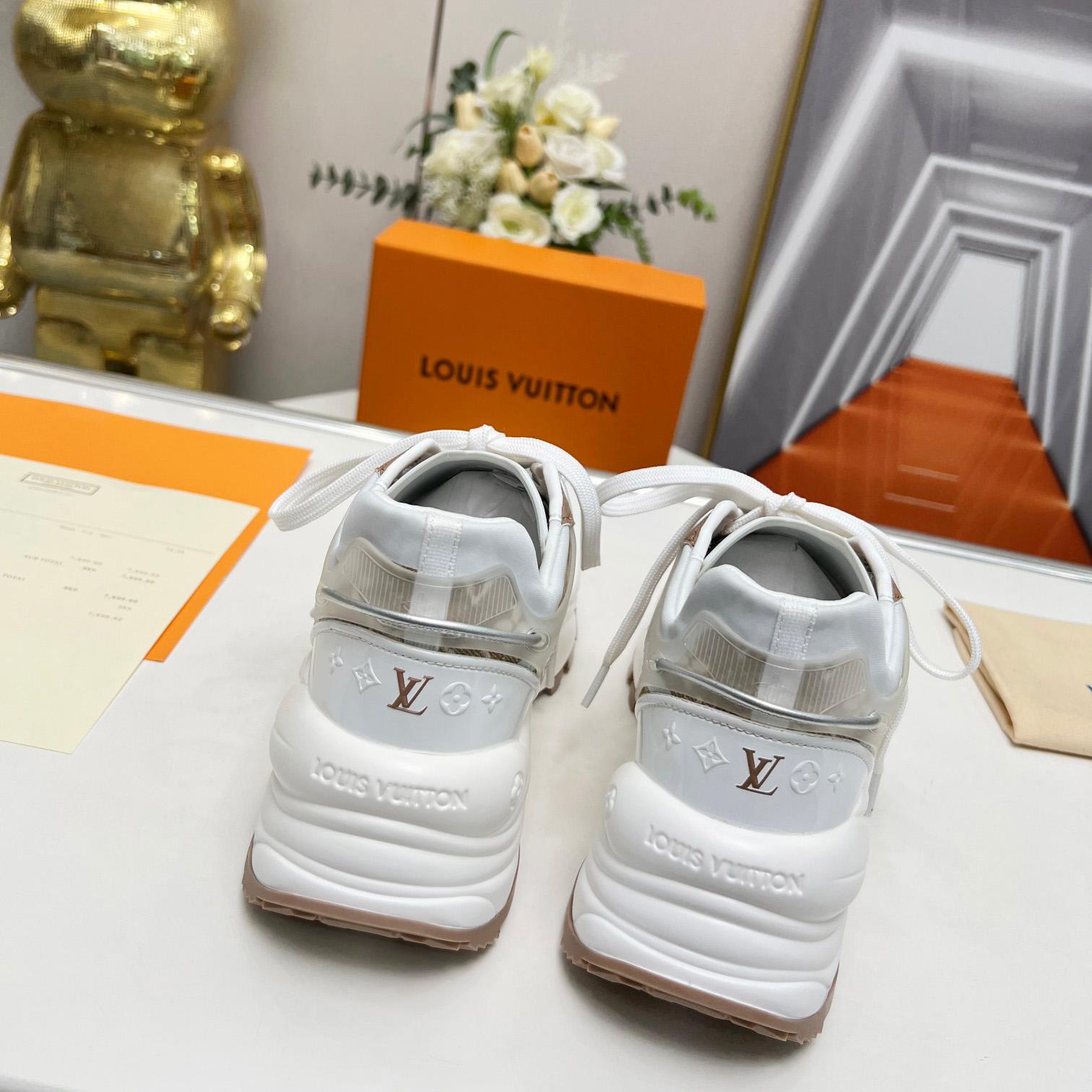 Louis Vuitton Monogram Sneaker            - FashionPlug