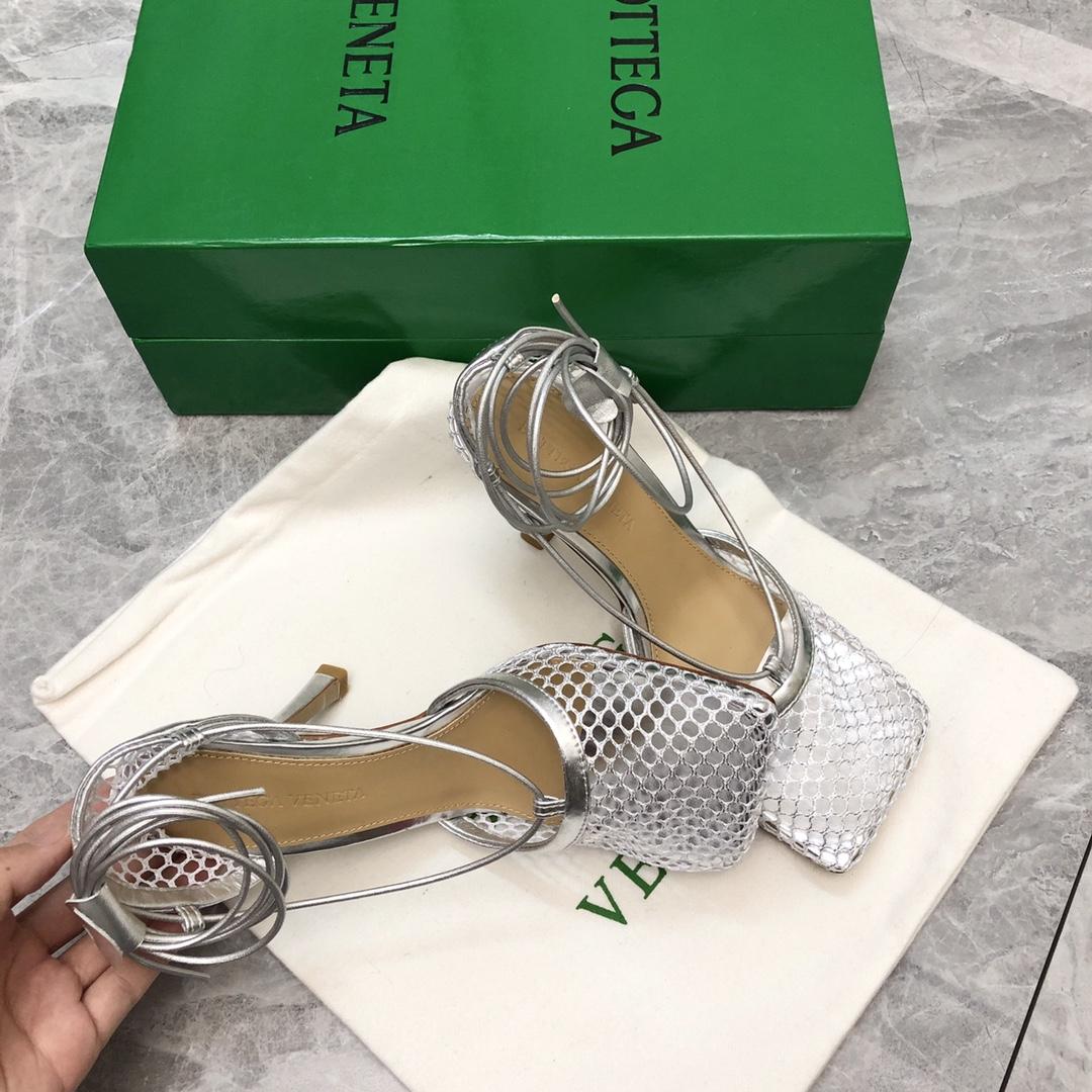 Bottega Veneta Stretch Lace-Up Sandal - FashionPlug