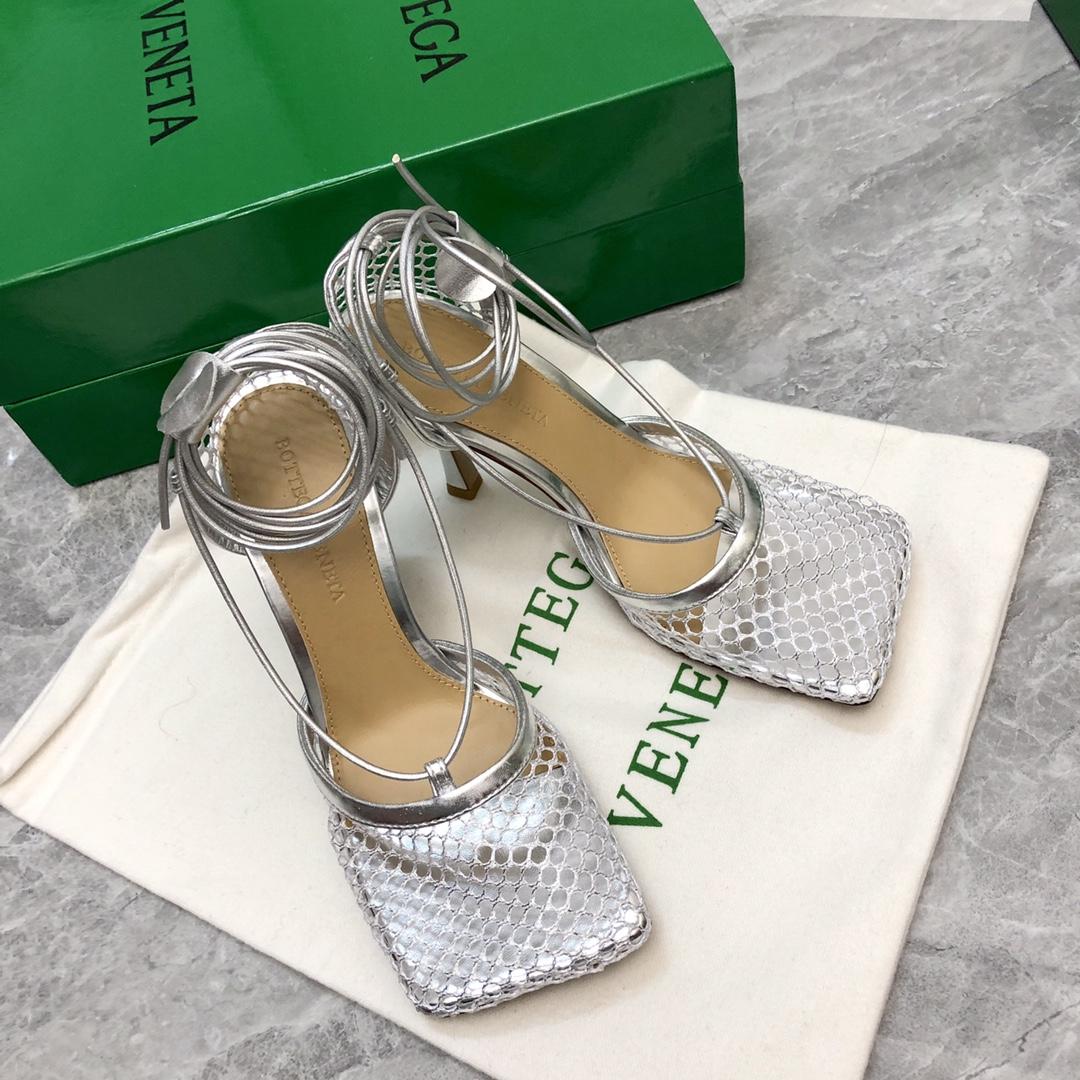 Bottega Veneta Stretch Lace-Up Sandal - FashionPlug
