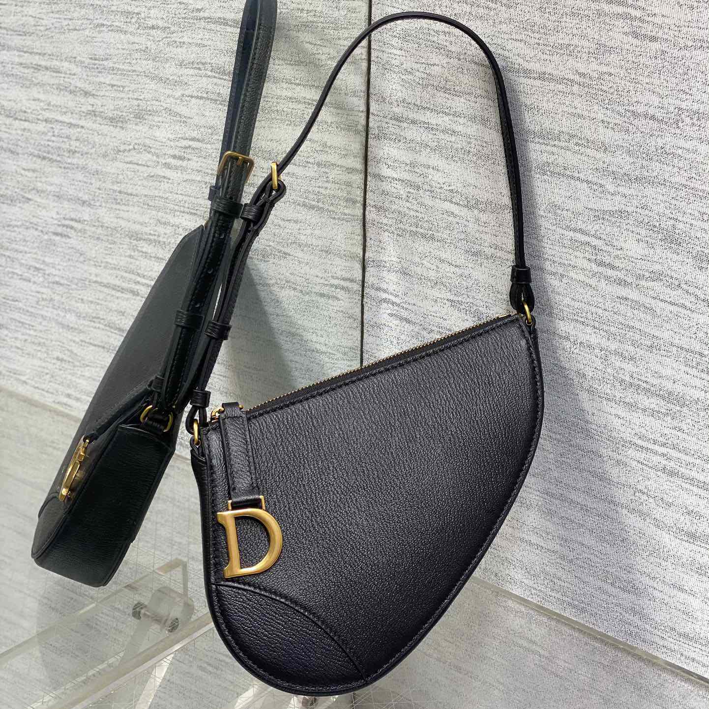 Dior Saddle Shoulder Pouch - FashionPlug