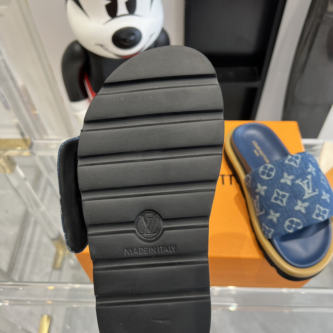 Louis Vuitton Pool Pillow Flat Comfort Mule    - FashionPlug
