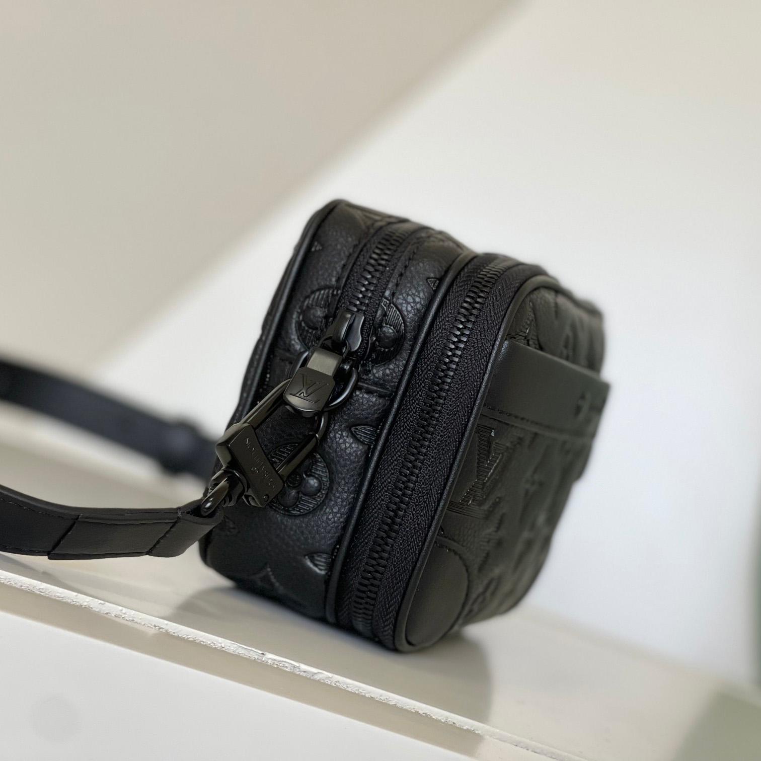 Louis Vuitton Alpha Wearable Wallet     M82544 - FashionPlug