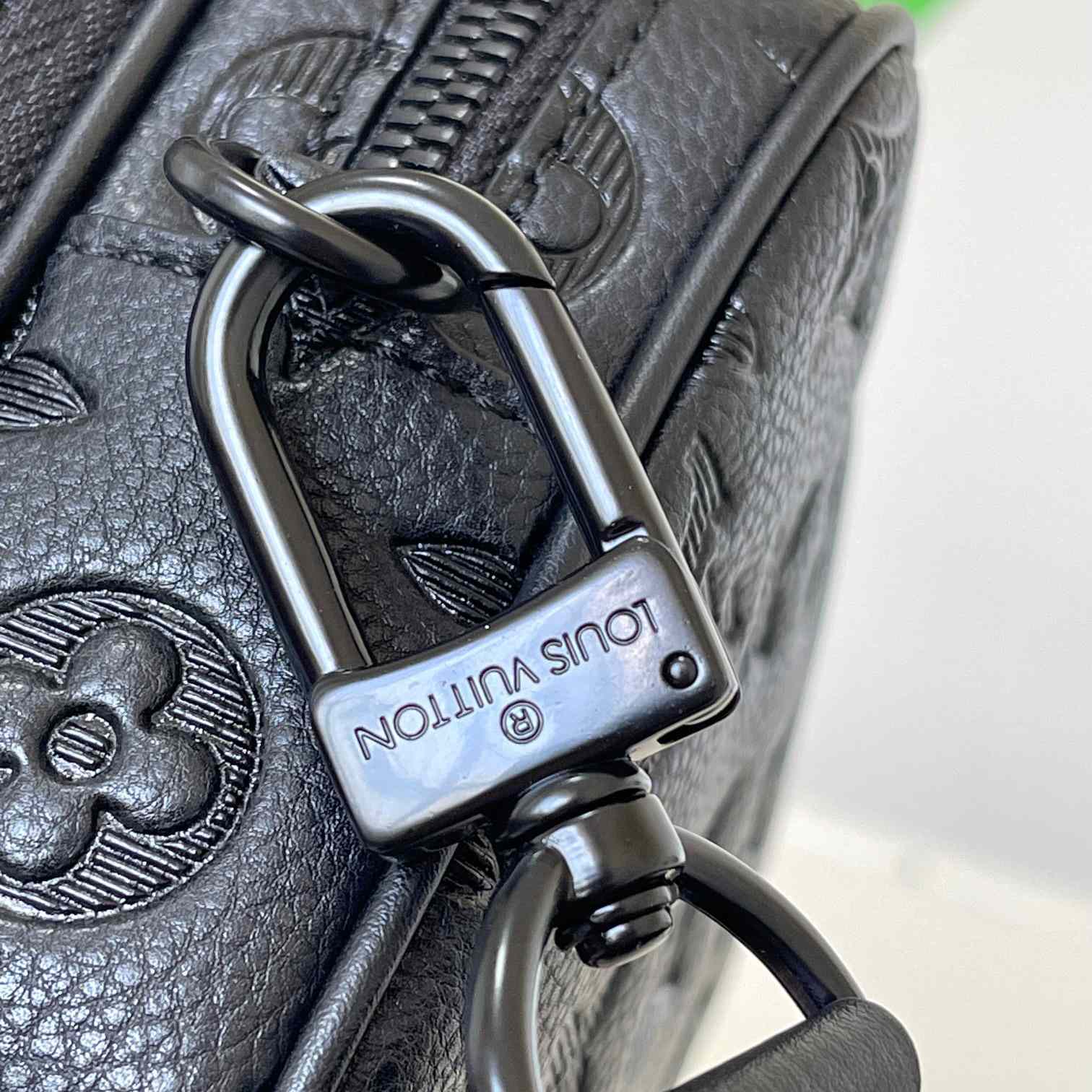 Louis Vuitton Alpha Wearable Wallet     M82544 - FashionPlug