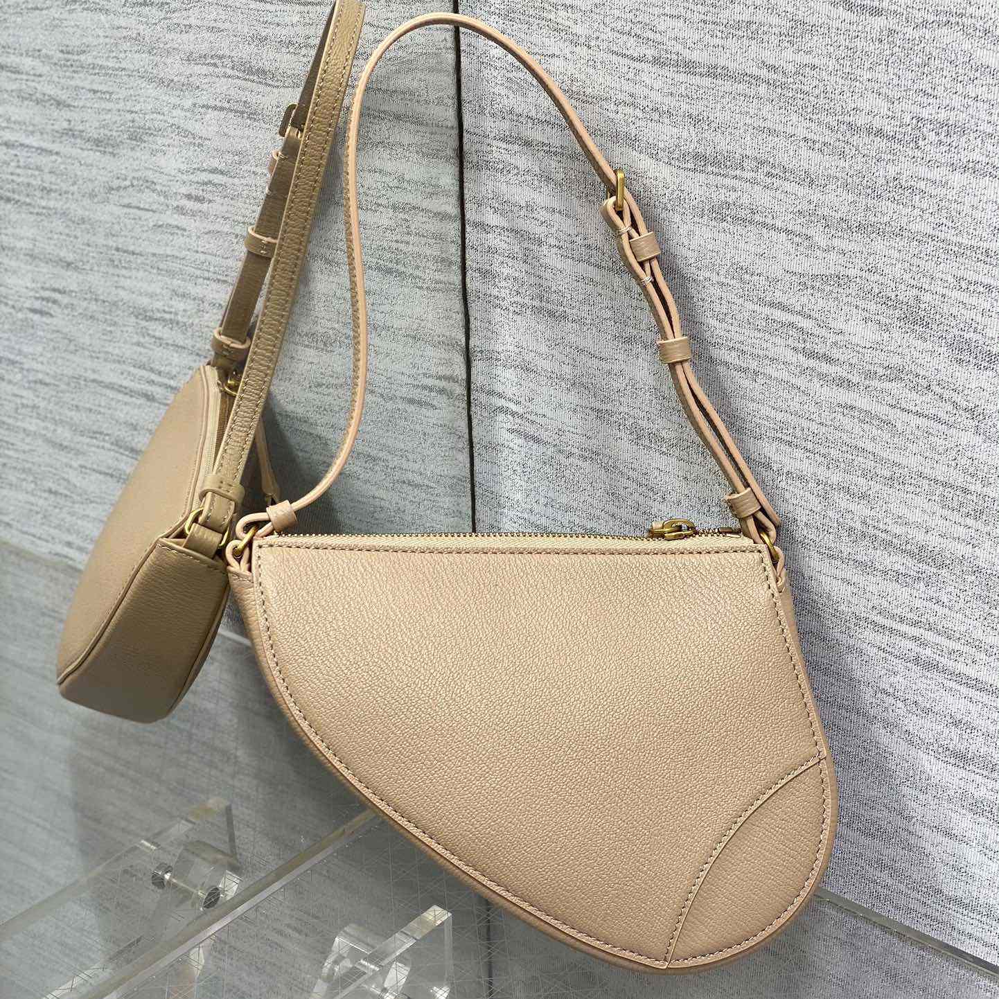 Dior Saddle Shoulder Pouch - FashionPlug