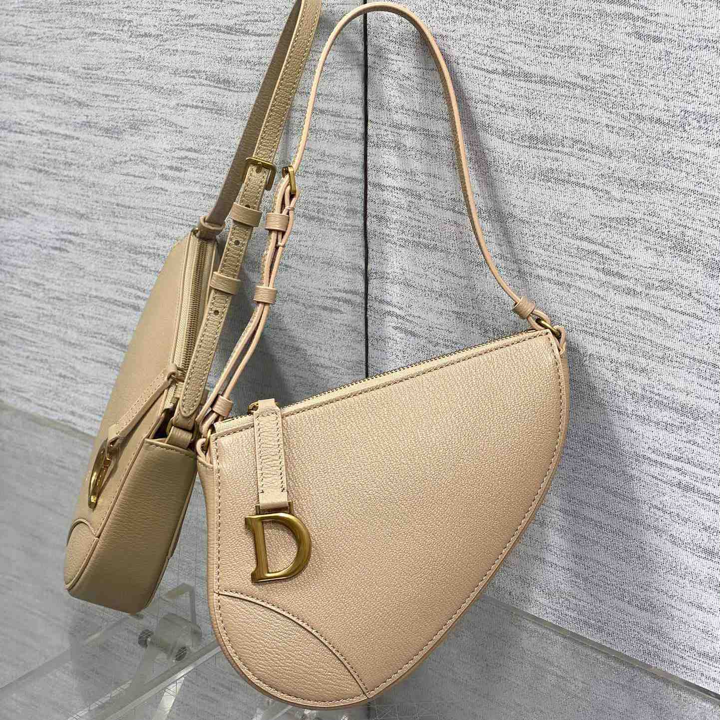 Dior Saddle Shoulder Pouch - FashionPlug