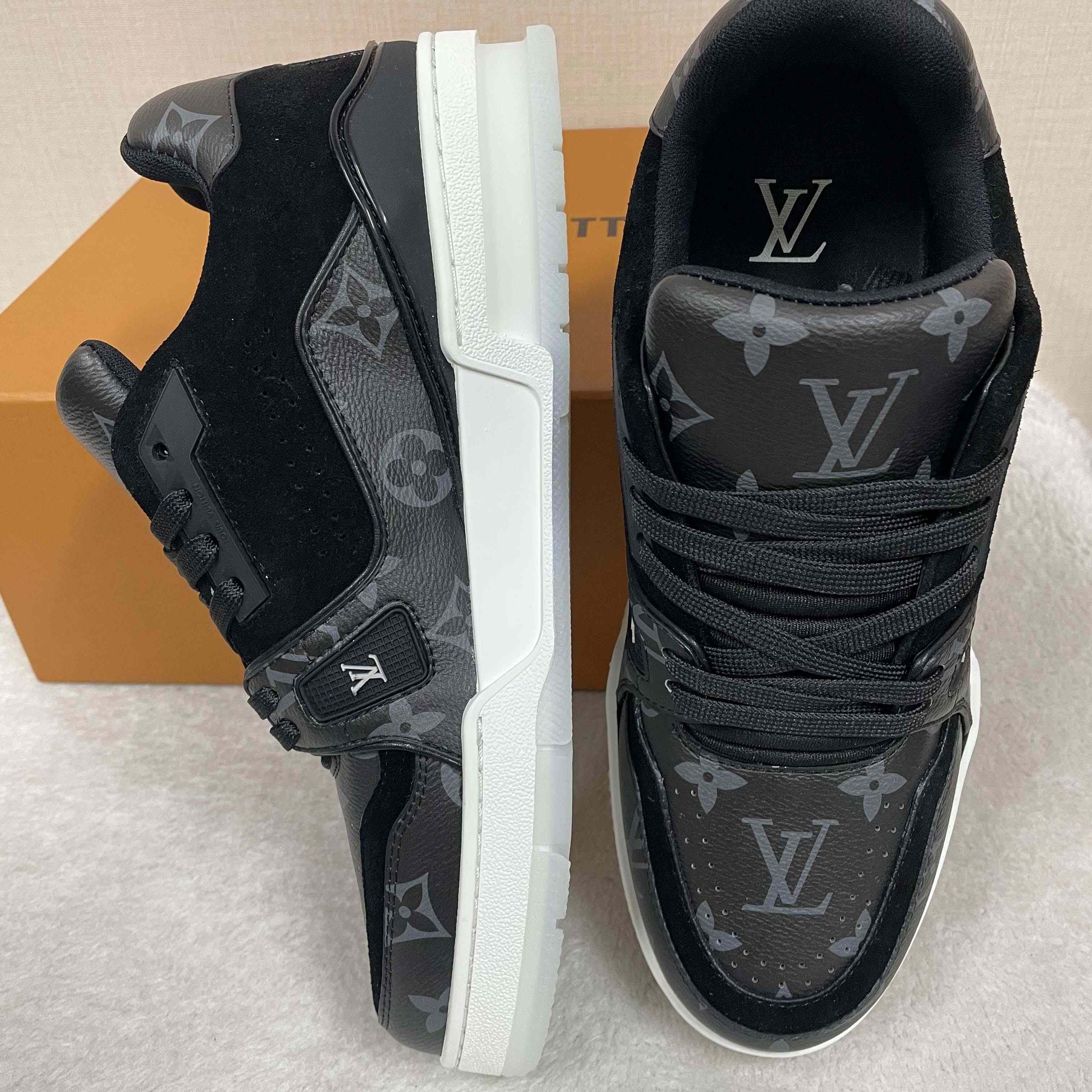 Louis Vuitton LV Trainer Sneaker  1A8PU8   - FashionPlug